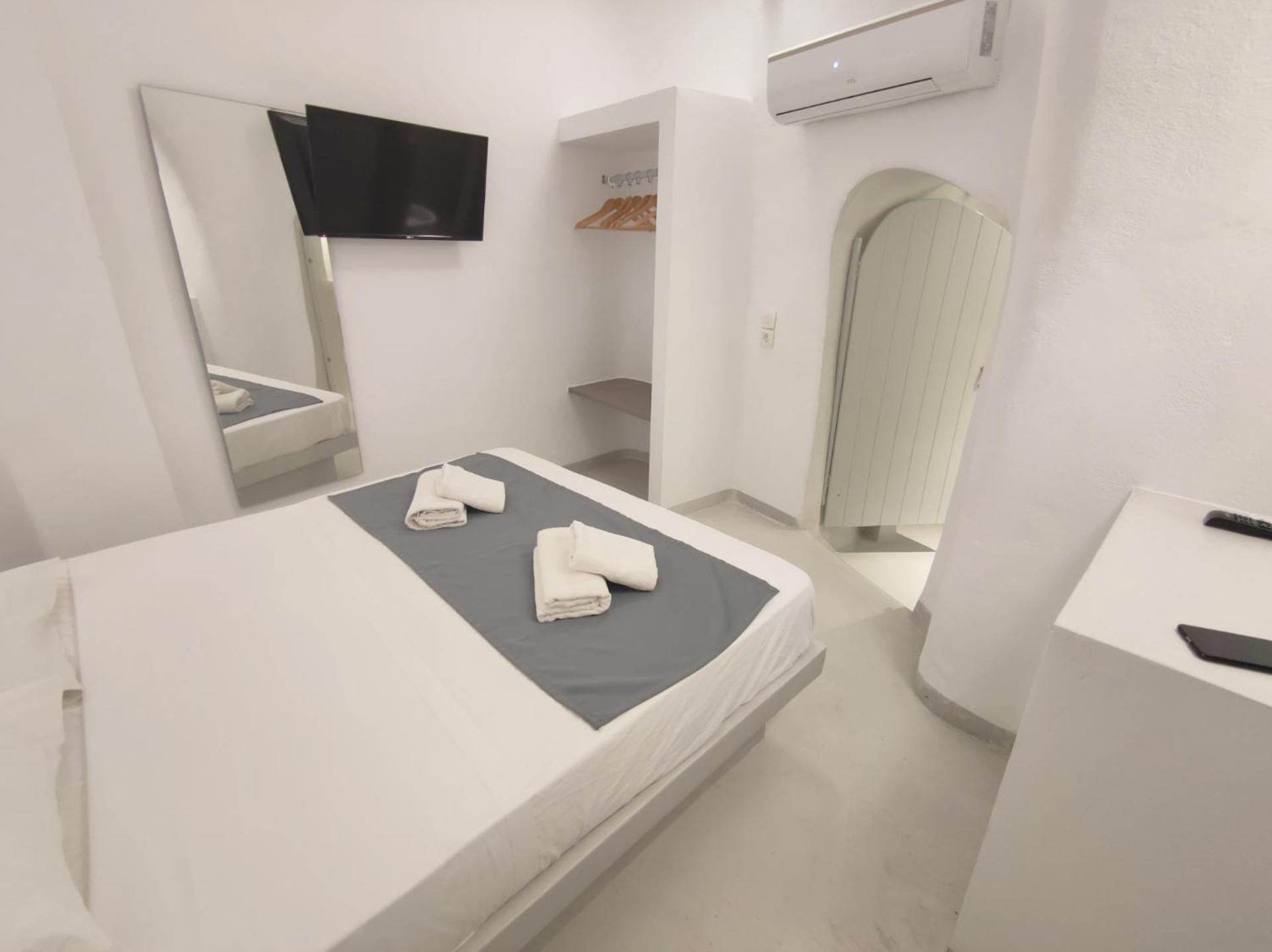 Low Cost Fira Center Rooms エクステリア 写真